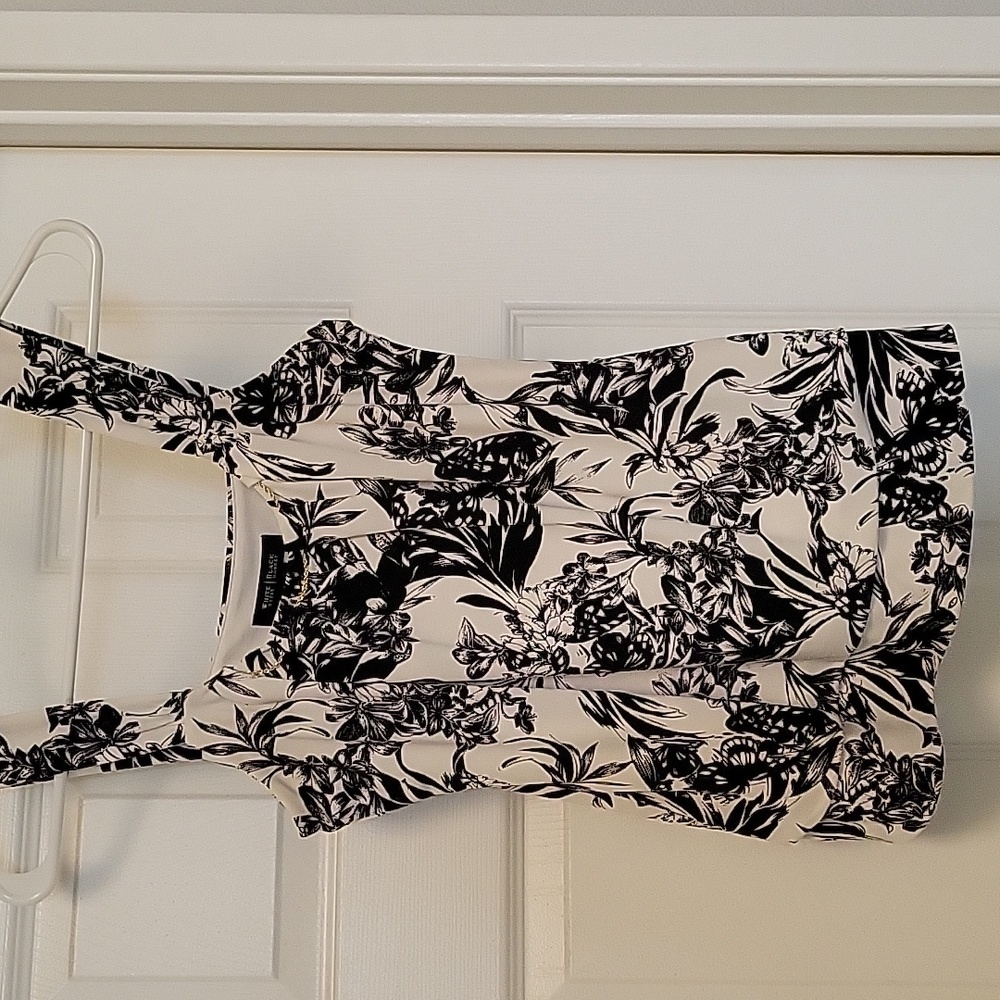 White house black market top